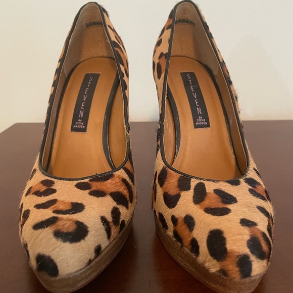 STEVEN by Steve Madden Leopard Print Pony Hair Pumps Heels Size 8.5 (run small) - Picture 2 of 7